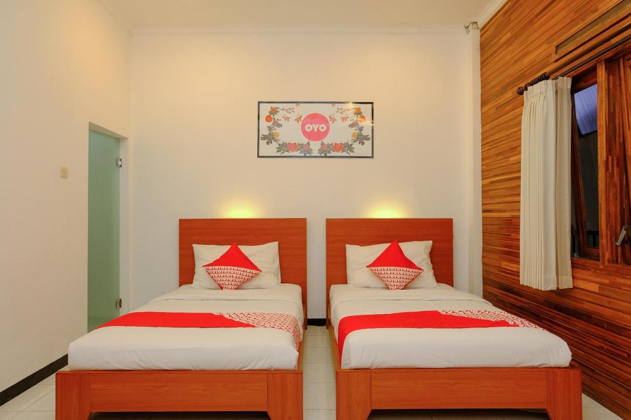 מאלאנג Oyo 446 Hotel Kawi Surapatha מראה חיצוני תמונה