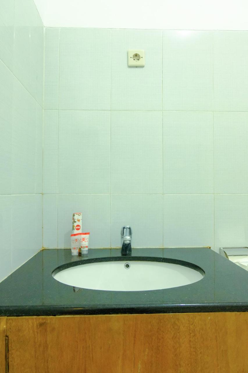מאלאנג Oyo 446 Hotel Kawi Surapatha מראה חיצוני תמונה