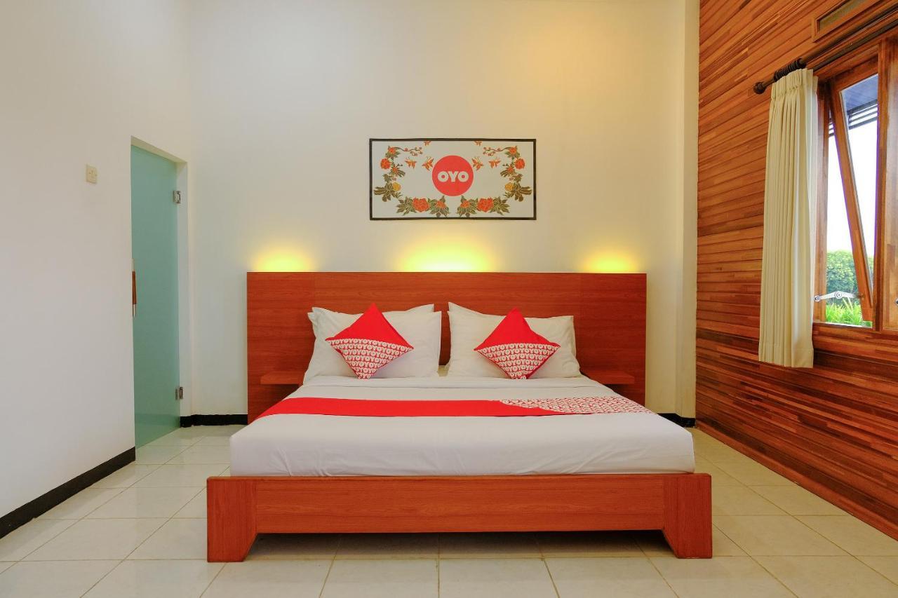 מאלאנג Oyo 446 Hotel Kawi Surapatha מראה חיצוני תמונה
