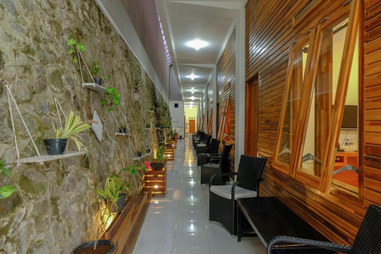 מאלאנג Oyo 446 Hotel Kawi Surapatha מראה חיצוני תמונה